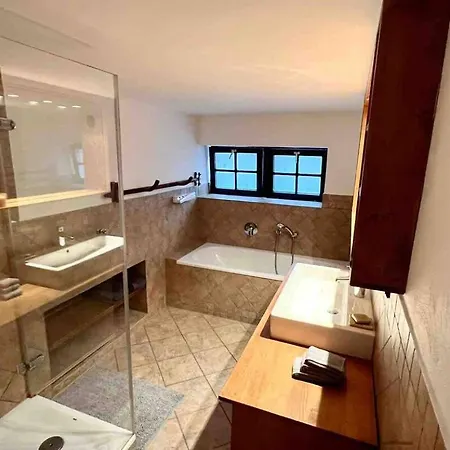 Apartamento Oldtown I 100qm I 10m From Rhine *