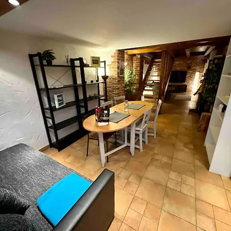Appartement Oldtown I 100qm I 10m From Rhine Cologne