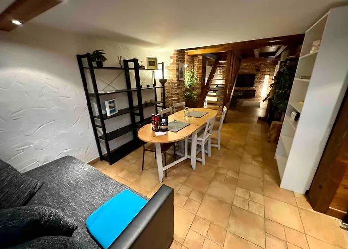 Apartament Oldtown I 100qm I 10m From Rhine Kolonia